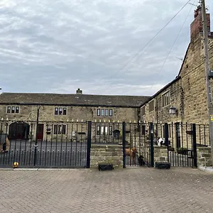 The Cottage, Cosy 2 Bedroom Pet Friendly Perfect For Contractors Free Secure Parking,cctv , Leeds (West Yorkshire) United Kingdom